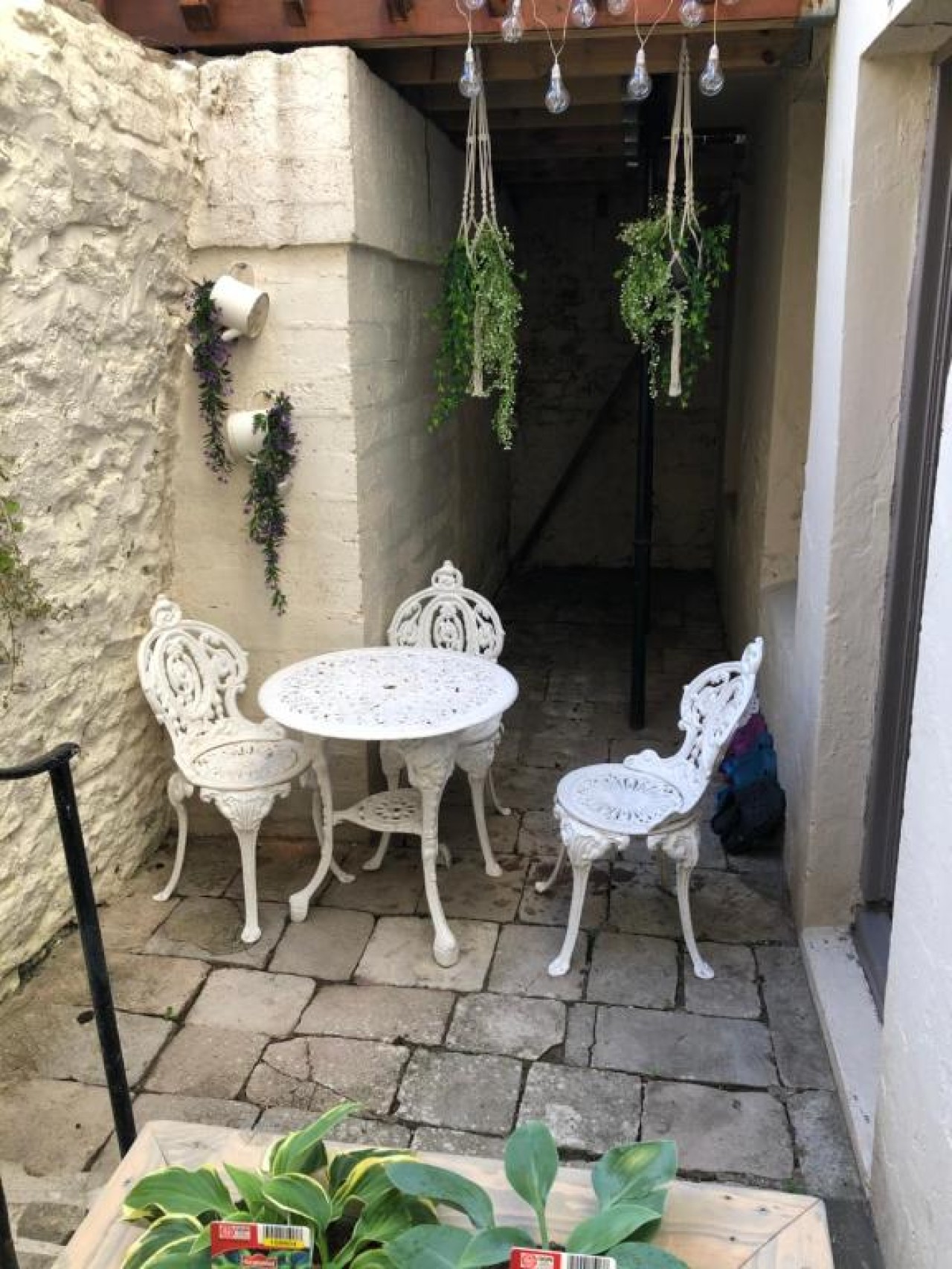 2-Bedroom Apartment | Ryde, Isle of Wight | ST9A in Ryde - Property image 18 - VivreStays