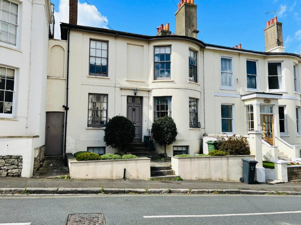 2-Bedroom Apartment | Ryde, Isle of Wight | ST9A in Ryde - Property image 6 - VivreStays