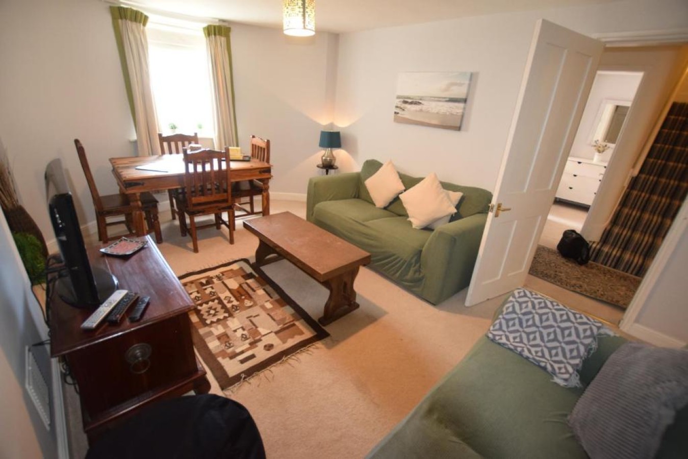 2-Bedroom Apartment | Ryde, Isle of Wight | ST9A in Ryde - Property image 4 - VivreStays