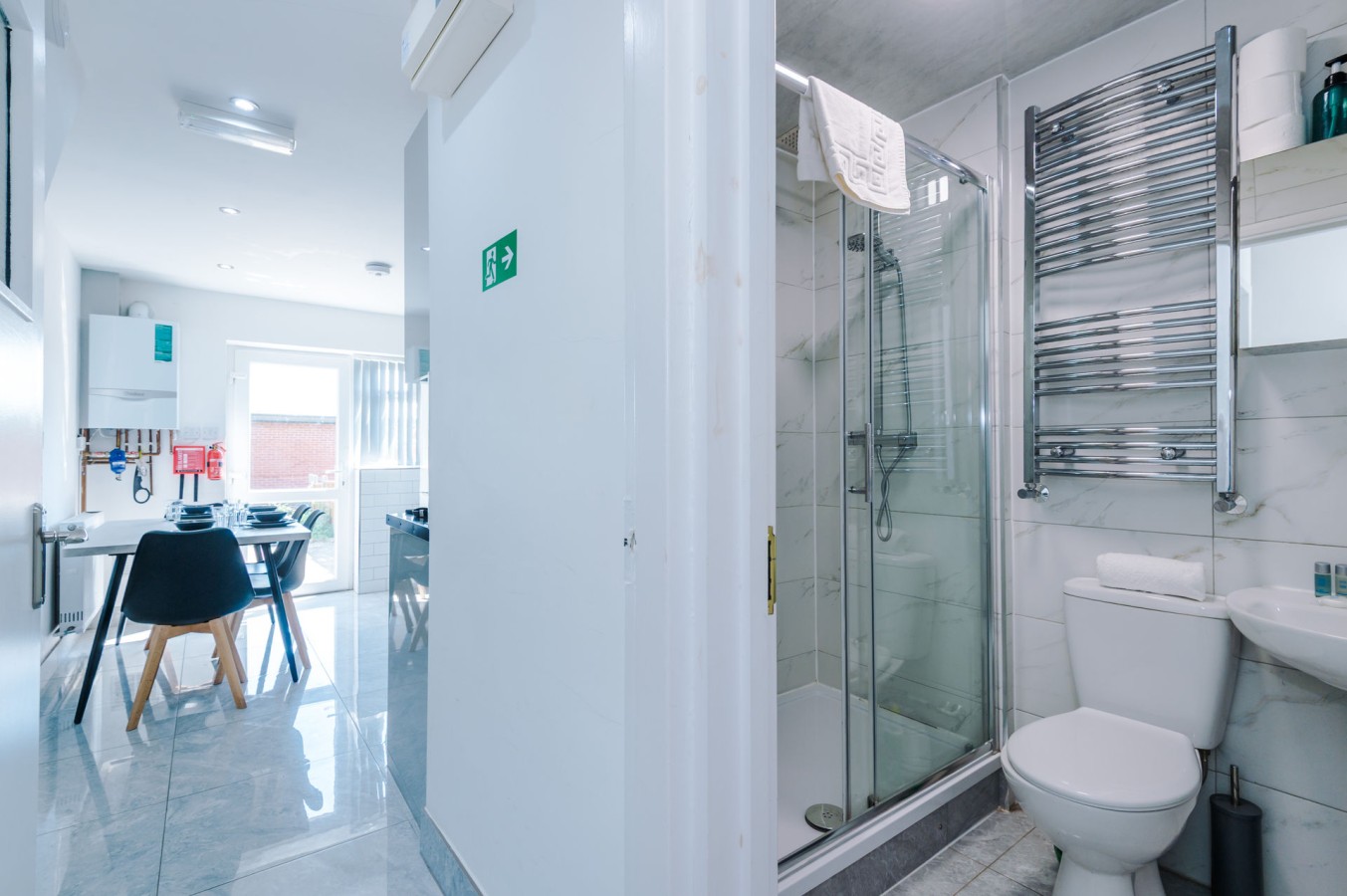 4-Bedroom House | Birmingham, B15 | Wynn House in Birmingham - Property image 15 - VivreStays