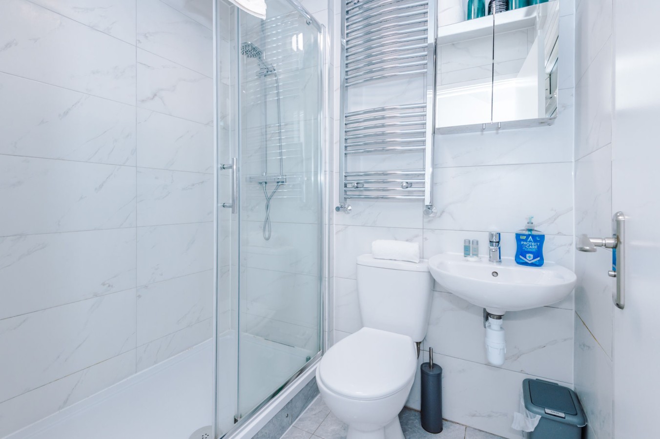 4-Bedroom House | Birmingham, B15 | Wynn House in Birmingham - Property image 14 - VivreStays