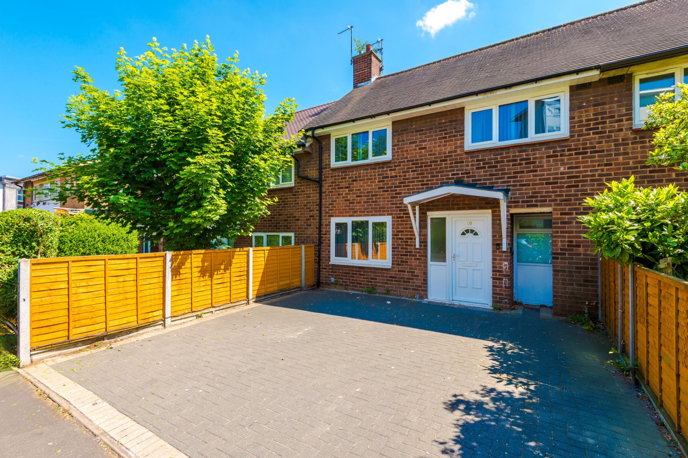 4-Bedroom House | Birmingham, B15 | Wynn House in Birmingham - Property image 2 - VivreStays