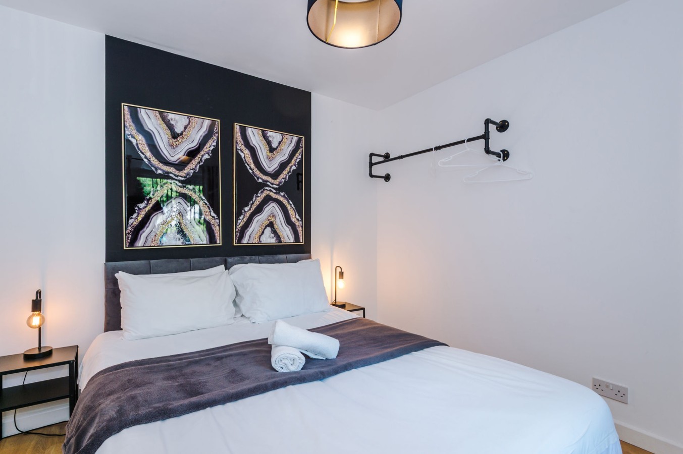 4-Bedroom House | Birmingham, B15 | Wynn House in Birmingham - Property image 21 - VivreStays