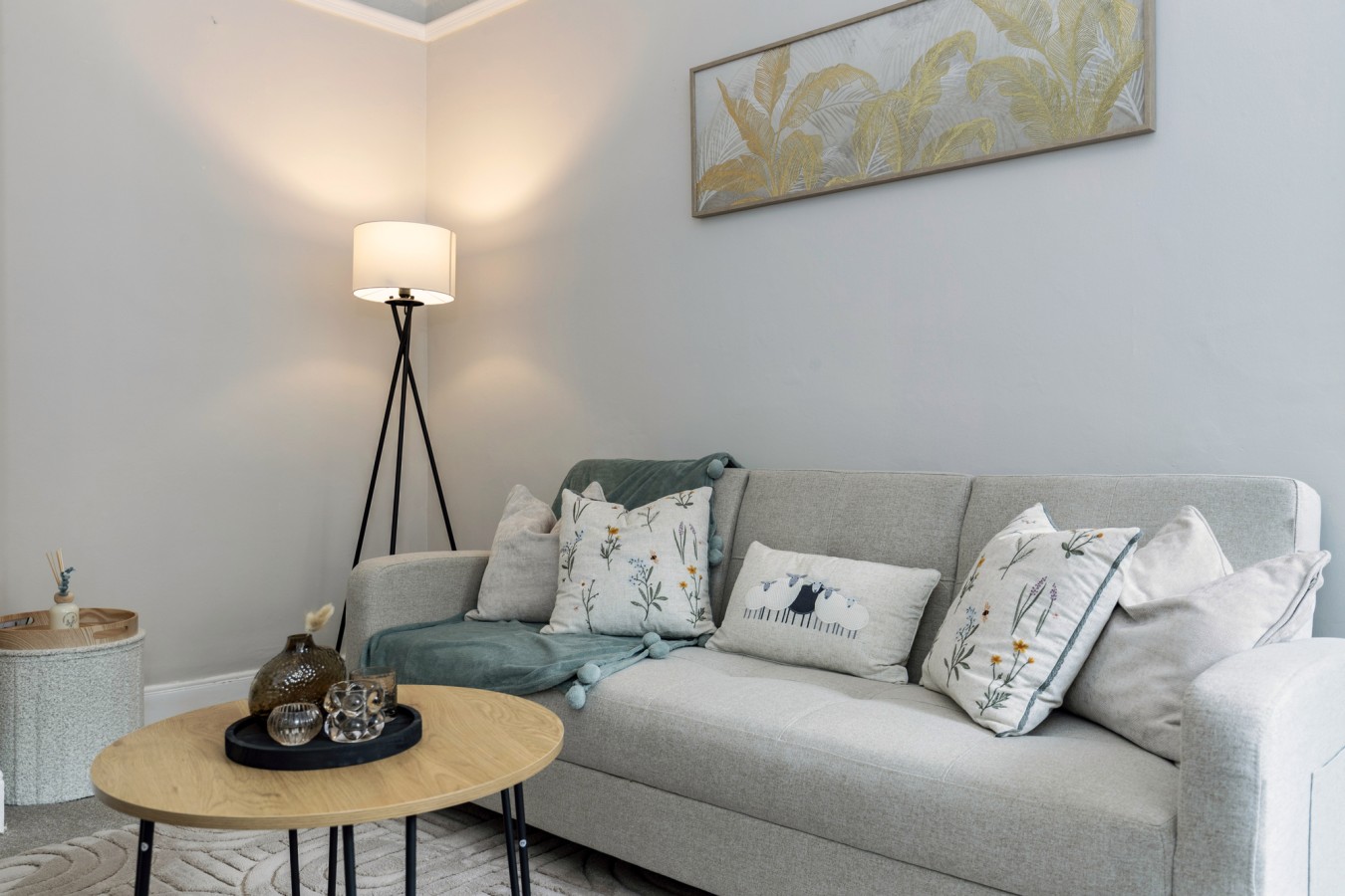 Gateshead 2BR Flat - Near Town & Metro Access in 293 Brighton Rd, Gateshead NE8 4SA, UK - Property image 27 - VivreStays