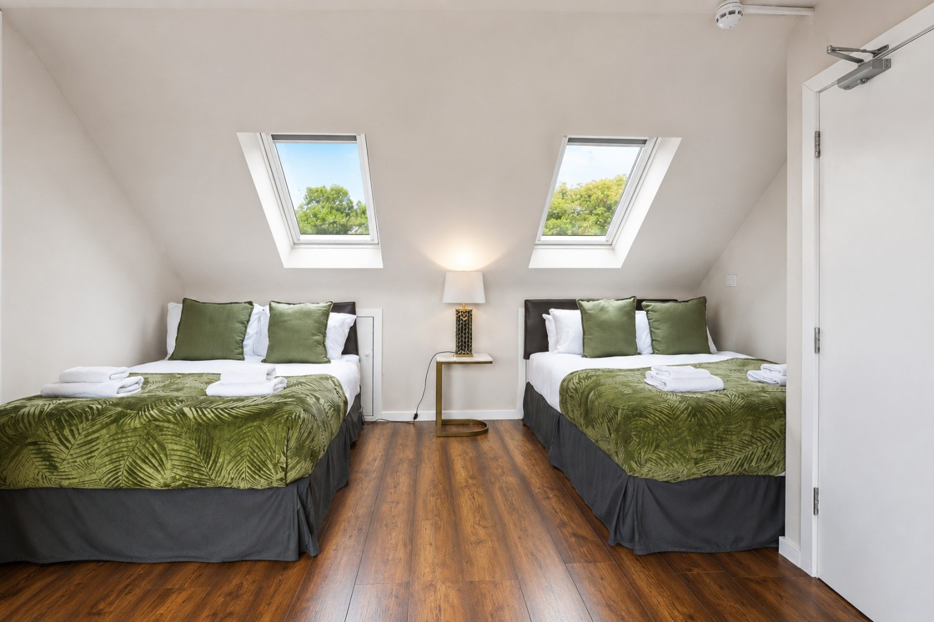 Spacious 3BR Flat Sleeps 7 in Greenford in 265 Whitton Ave E, Greenford UB6 0QQ, UK - Property image 22 - VivreStays