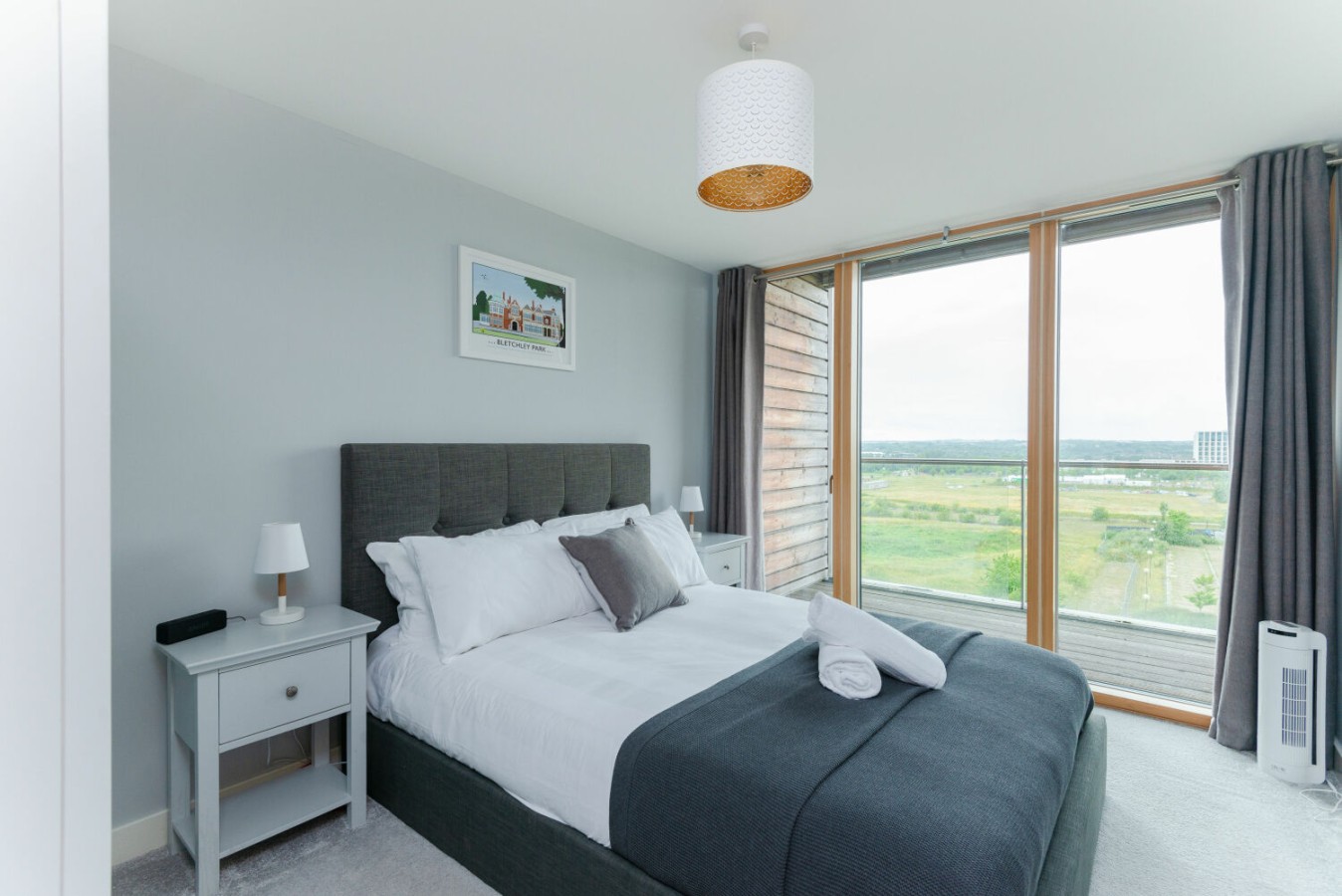1-Bedroom Apartment | Central Milton Keynes | Emerald House in Milton Keynes - Property image 12 - VivreStays
