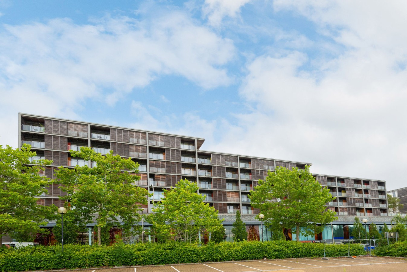 1-Bedroom Apartment | Central Milton Keynes | Emerald House in Milton Keynes - Property image 27 - VivreStays