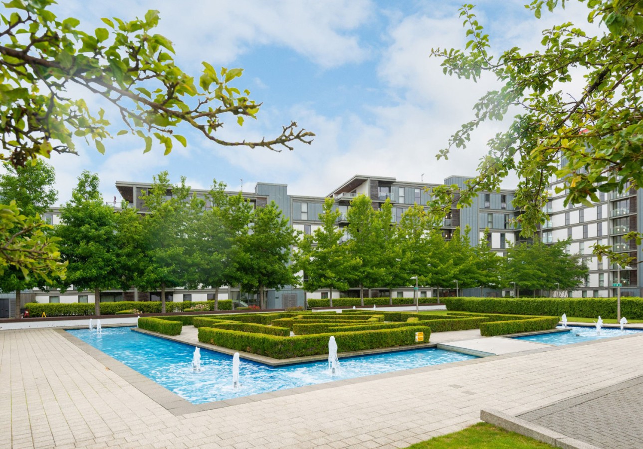 1-Bedroom Apartment | Central Milton Keynes | Emerald House in Milton Keynes - Property image 26 - VivreStays
