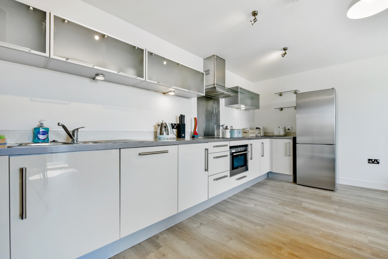 1-Bedroom Apartment | Central Milton Keynes | Amethyst House in Milton Keynes - Property image 4 - VivreStays