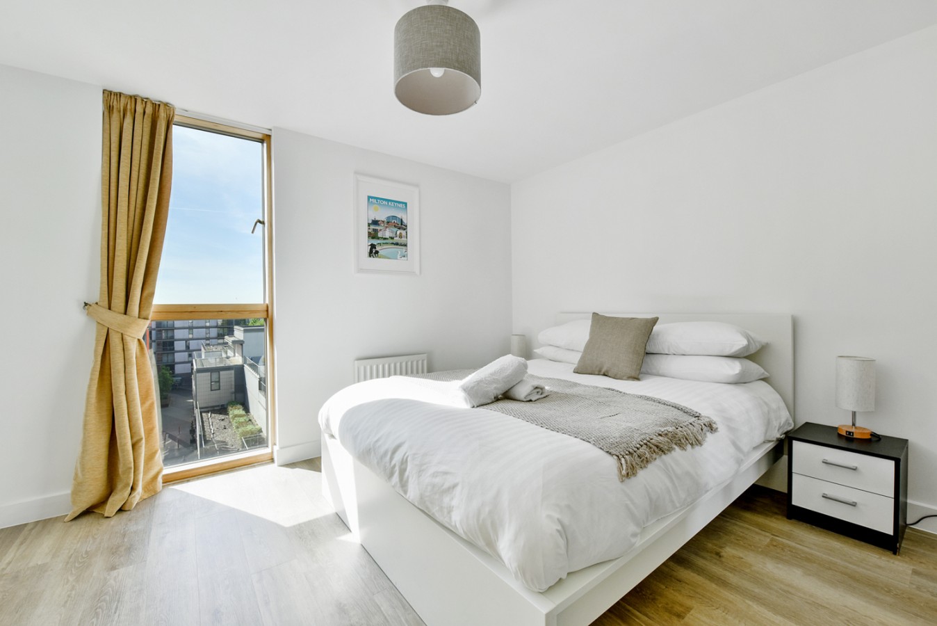 1-Bedroom Apartment | Central Milton Keynes | Amethyst House in Milton Keynes - Property image 2 - VivreStays