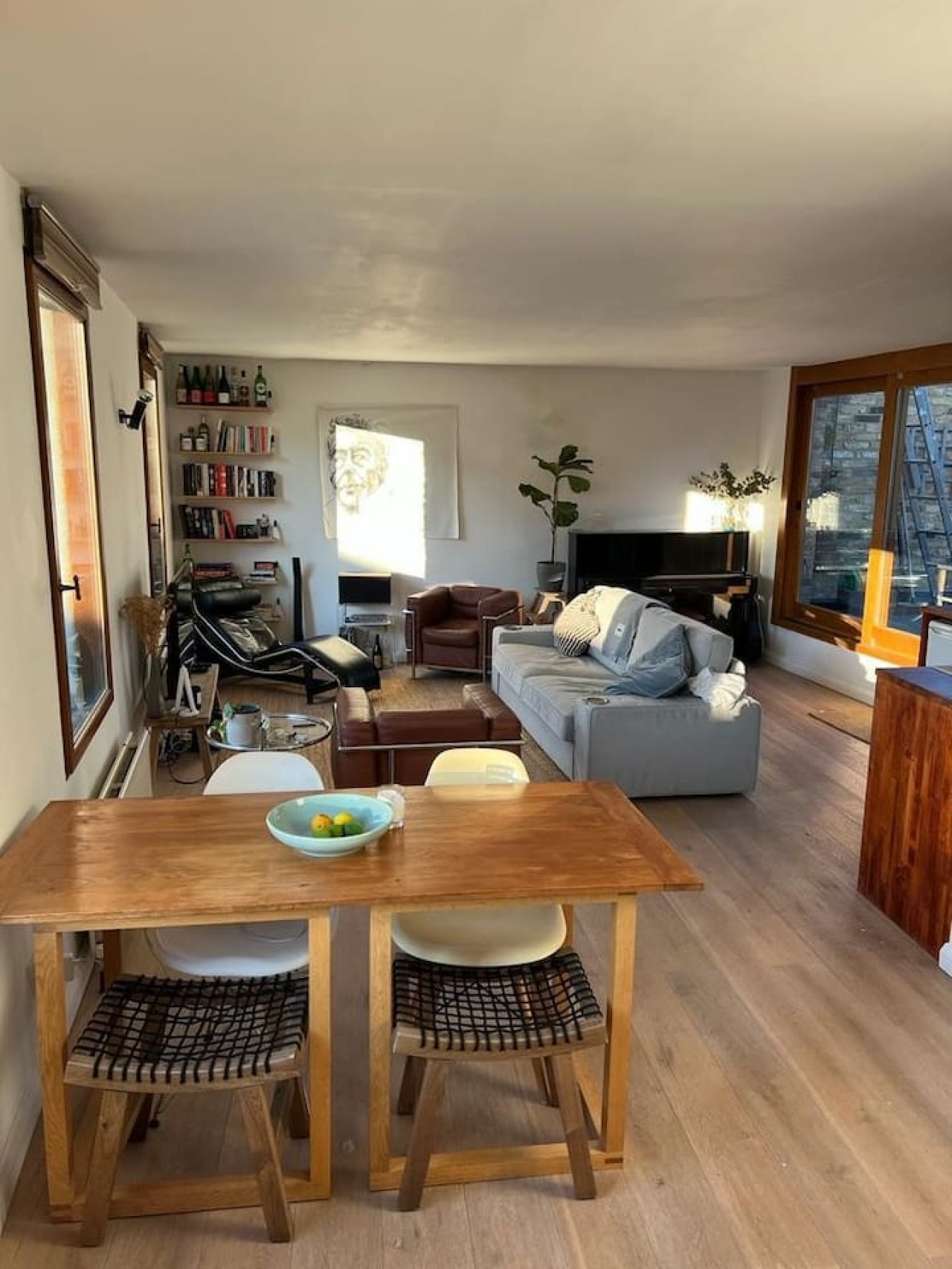 Modern East London (terrace) in Artist Court, 35 Regan Way 4 - Property image 2 - VivreStays