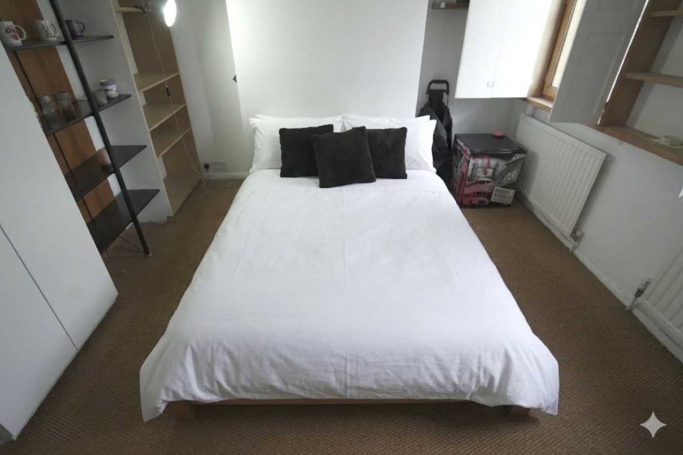 Modern East London (terrace) in Artist Court, 35 Regan Way 4 - Property image 12 - VivreStays