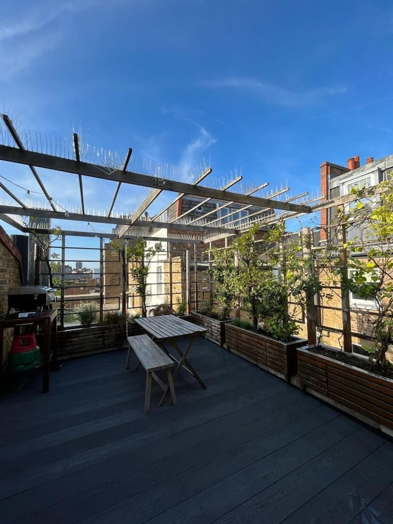 Modern East London (terrace) in Artist Court, 35 Regan Way 4 - Property image 4 - VivreStays