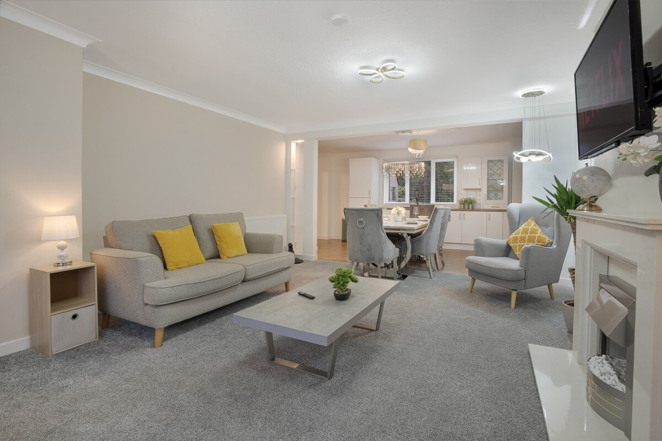 4-Bedroom House | Aberdeen, Cults | Kirk Brae House in Aberdeen - Property image 11 - VivreStays