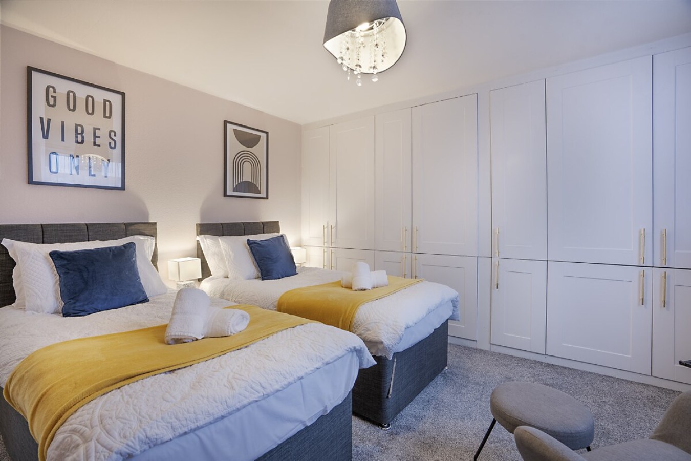 4-Bedroom House | Aberdeen, Cults | Kirk Brae House in Aberdeen - Property image 7 - VivreStays