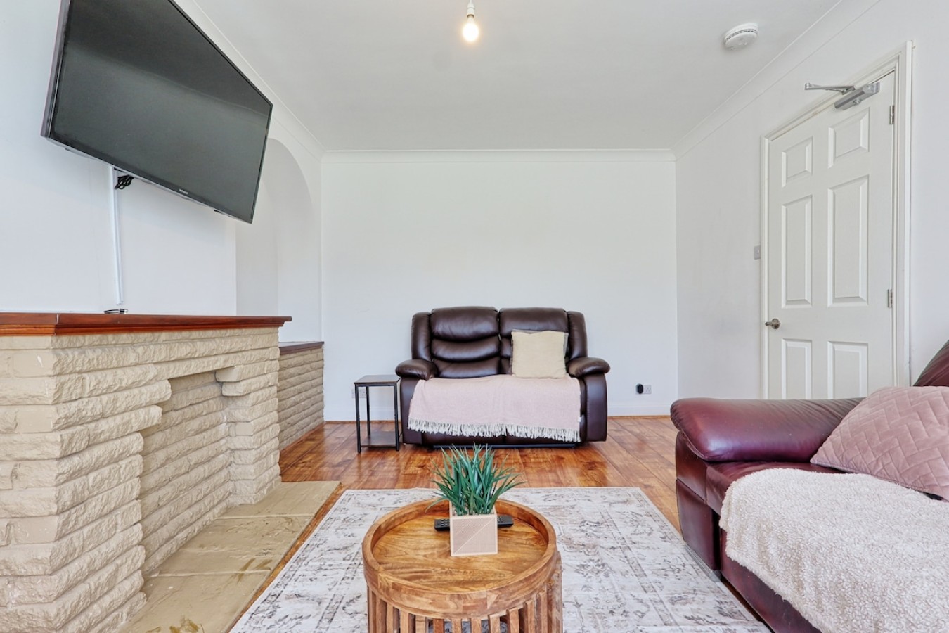 2-Bedroom House | Tilbury, Essex | Stephenson Avenue in Tilbury - Property image 10 - VivreStays