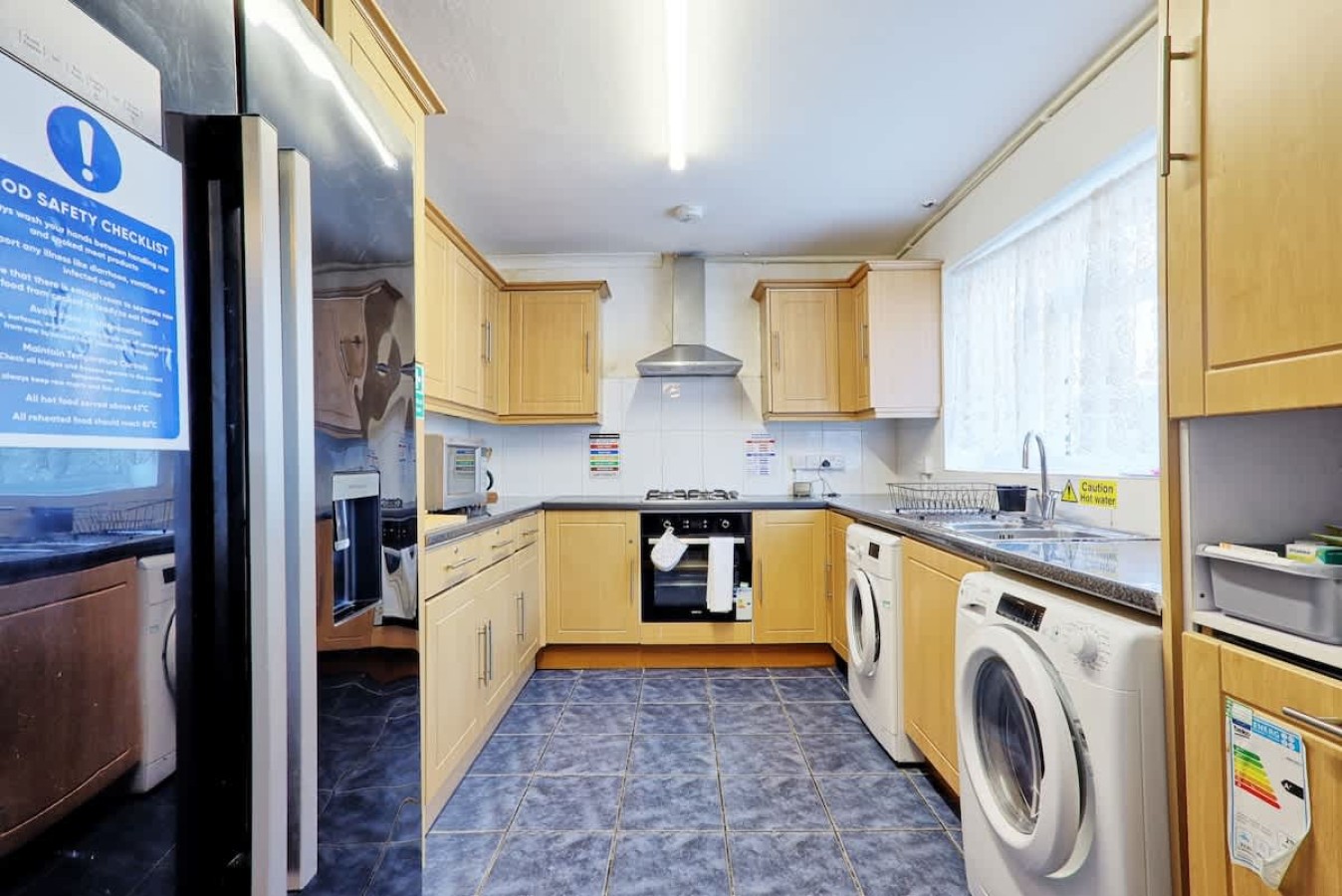 2-Bedroom House | Tilbury, Essex | Stephenson Avenue in Tilbury - Property image 19 - VivreStays