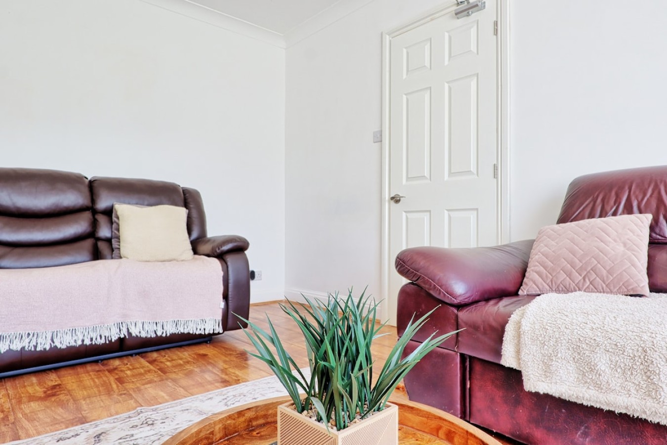 2-Bedroom House | Tilbury, Essex | Stephenson Avenue in Tilbury - Property image 11 - VivreStays