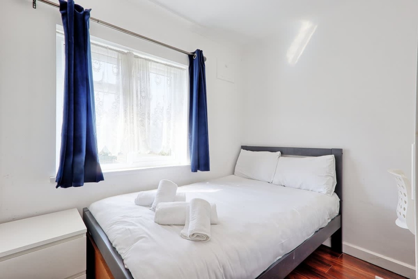 2-Bedroom House | Tilbury, Essex | Stephenson Avenue in Tilbury - Property image 2 - VivreStays