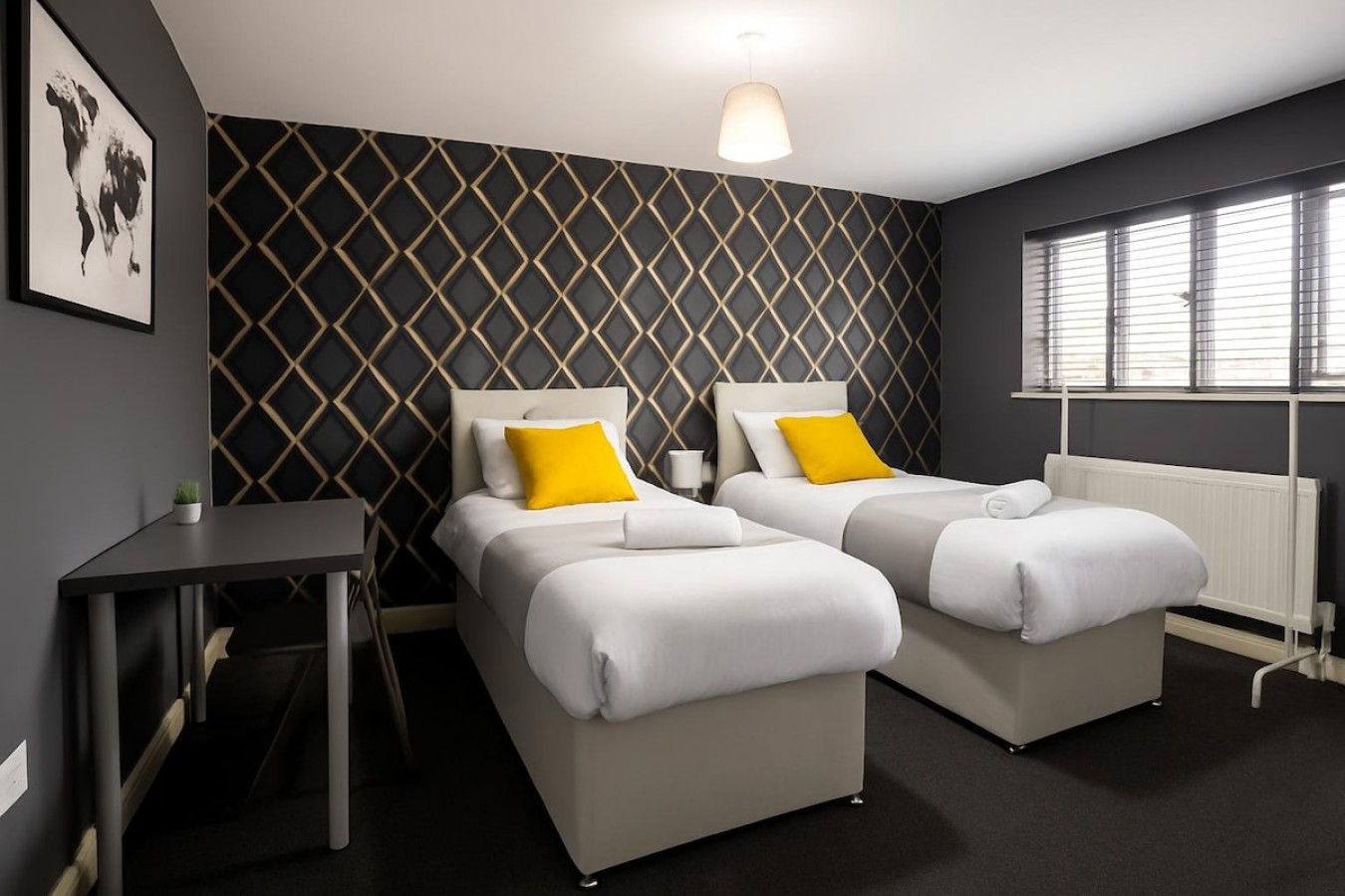 5-Bedroom House | Leeds, Beeston | Ring Road in Leeds - Property image 29 - VivreStays