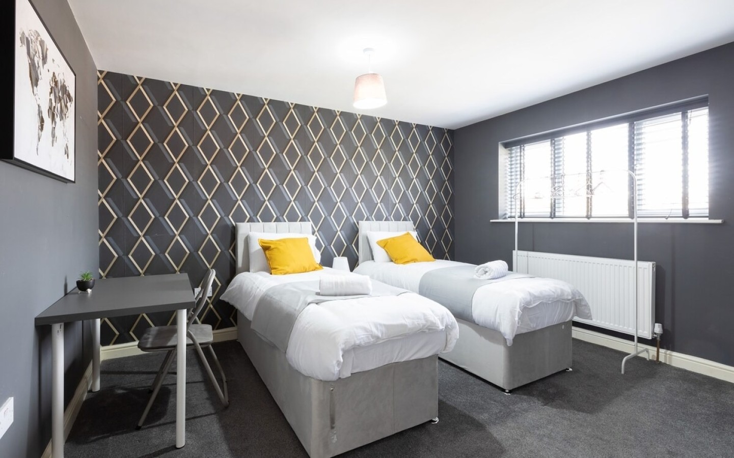 5-Bedroom House | Leeds, Beeston | Ring Road in Leeds - Property image 26 - VivreStays