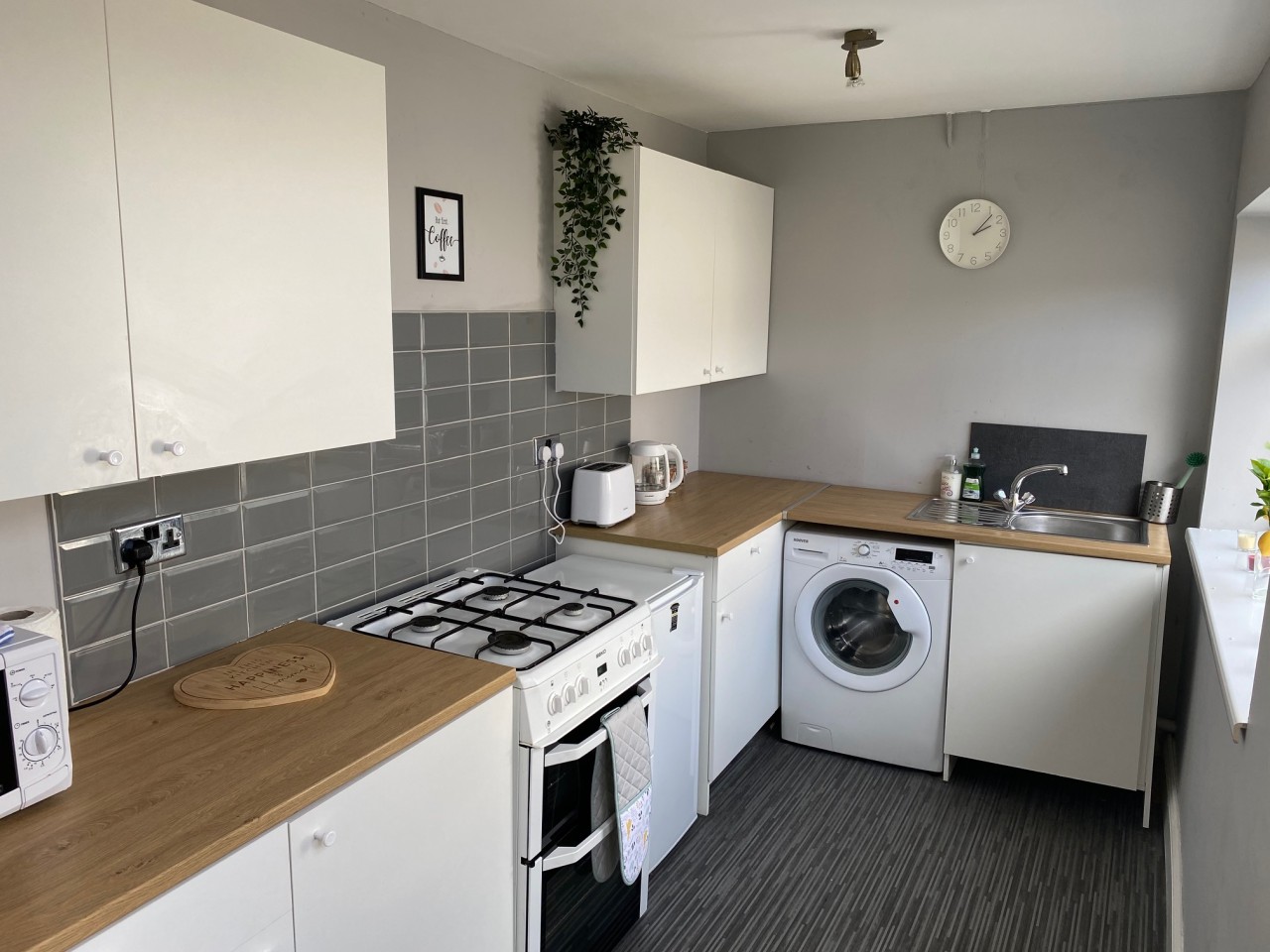 4-Bedroom House | Newcastle upon Tyne | Rokeby Street in Newcastle upon Tyne - Property image 3 - VivreStays