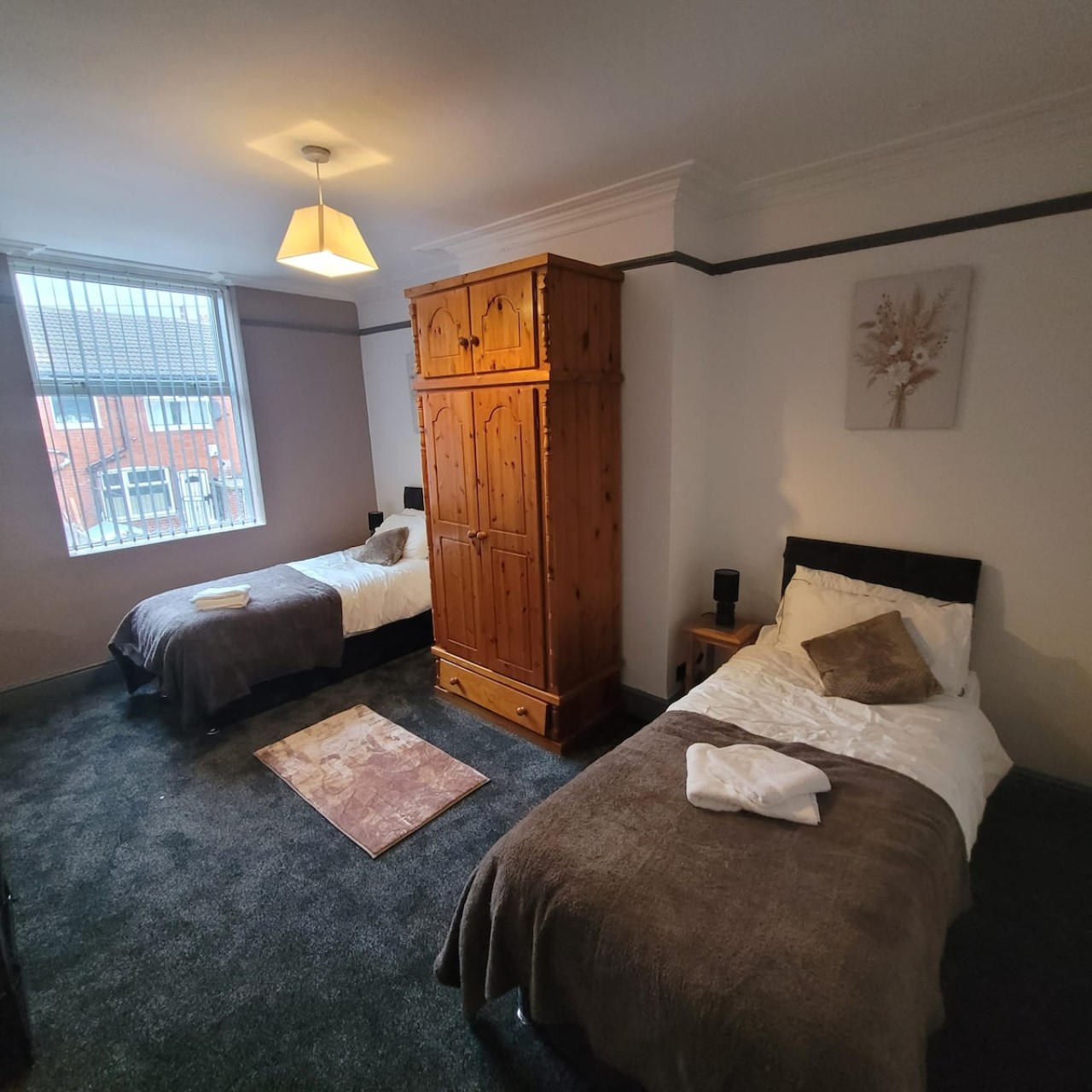 6-Bedroom House | Leeds, LS7 | Mexborough Drive in LS7 3EN, Mexborough Drive, England, United Kingdom - Property image 14 - VivreStays