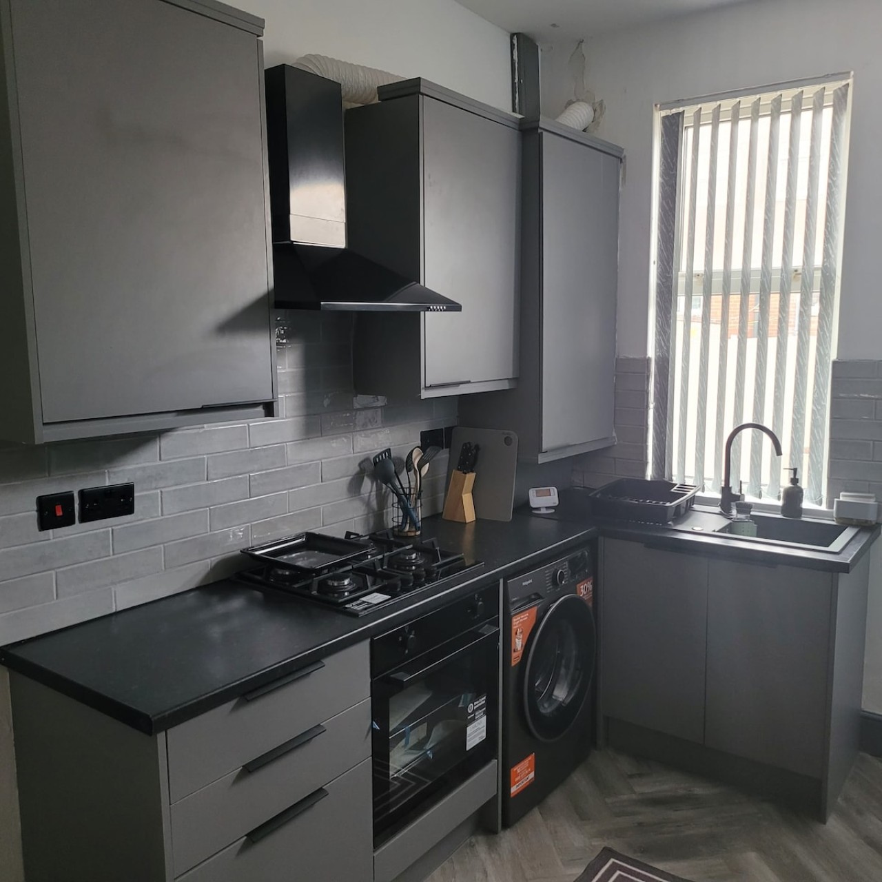 6-Bedroom House | Leeds, LS7 | Mexborough Drive in LS7 3EN, Mexborough Drive, England, United Kingdom - Property image 11 - VivreStays