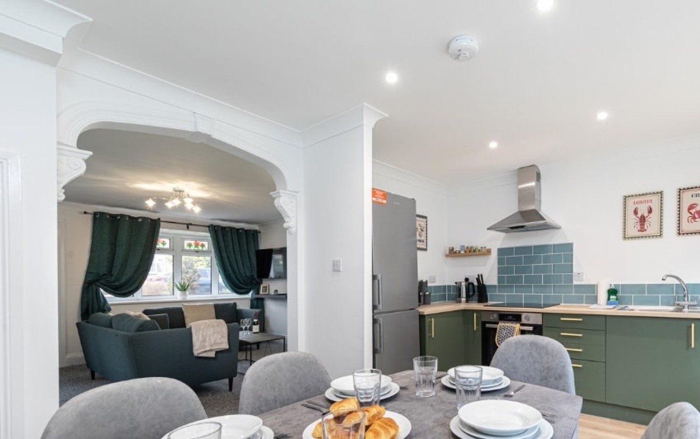 4-Bedroom House | Durham, DH1 | Fallsway in DH1 1AZ, Fallsway, England, United Kingdom - Property image 5 - VivreStays
