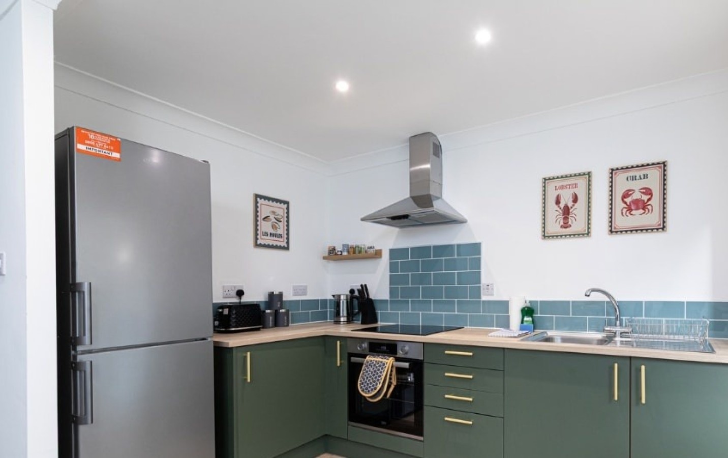 4-Bedroom House | Durham, DH1 | Fallsway in DH1 1AZ, Fallsway, England, United Kingdom - Property image 8 - VivreStays