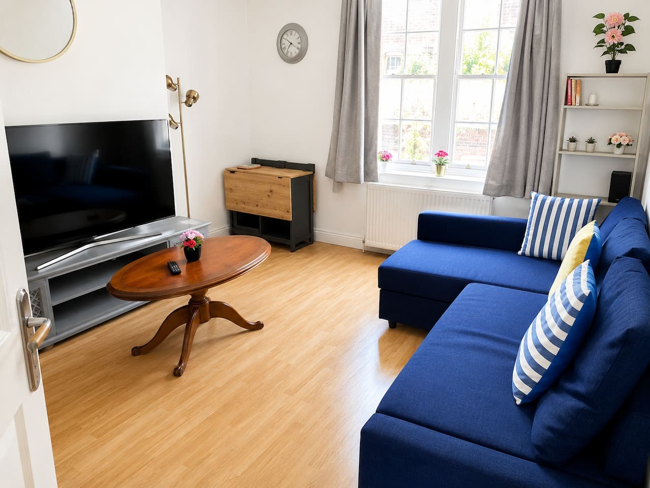 2BED Home with FREE Parking near Sydenham Station in Queensthorpe Mews, 6-7 Queensthorpe Road House 4 - Property image 2 - VivreStays