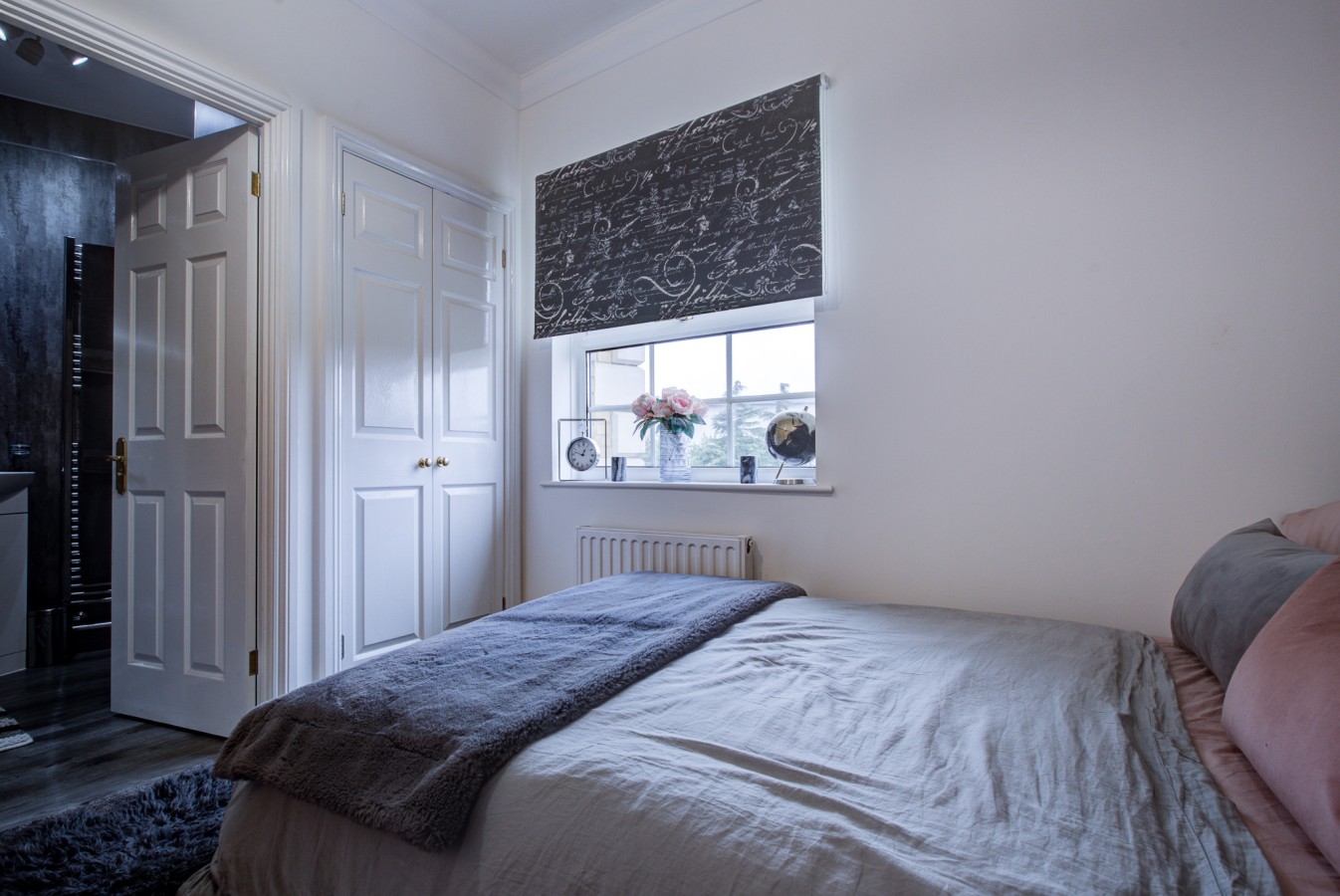 Waltham Abbey Haven 2 Bed 2 Bath Flat FREE Parking in King William Court, Kendal Road - Property image 15 - VivreStays