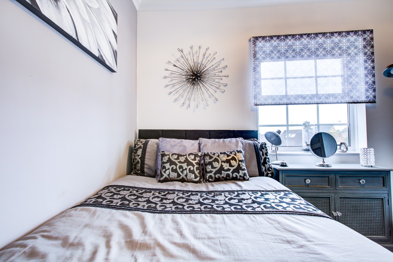 Waltham Abbey Haven 2 Bed 2 Bath Flat FREE Parking in King William Court, Kendal Road - Property image 16 - VivreStays