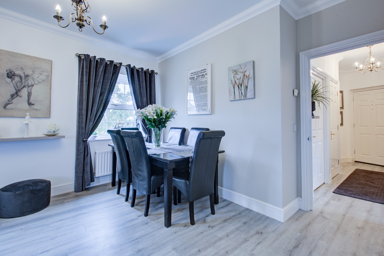 Waltham Abbey Haven 2 Bed 2 Bath Flat FREE Parking in King William Court, Kendal Road - Property image 5 - VivreStays
