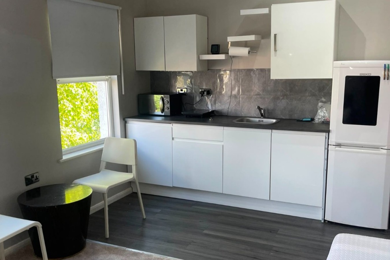 Stylish Private Room in Croydon with FREE Street Parking in 29 Apsley Road London SE25 4XT - Property image 6 - VivreStays