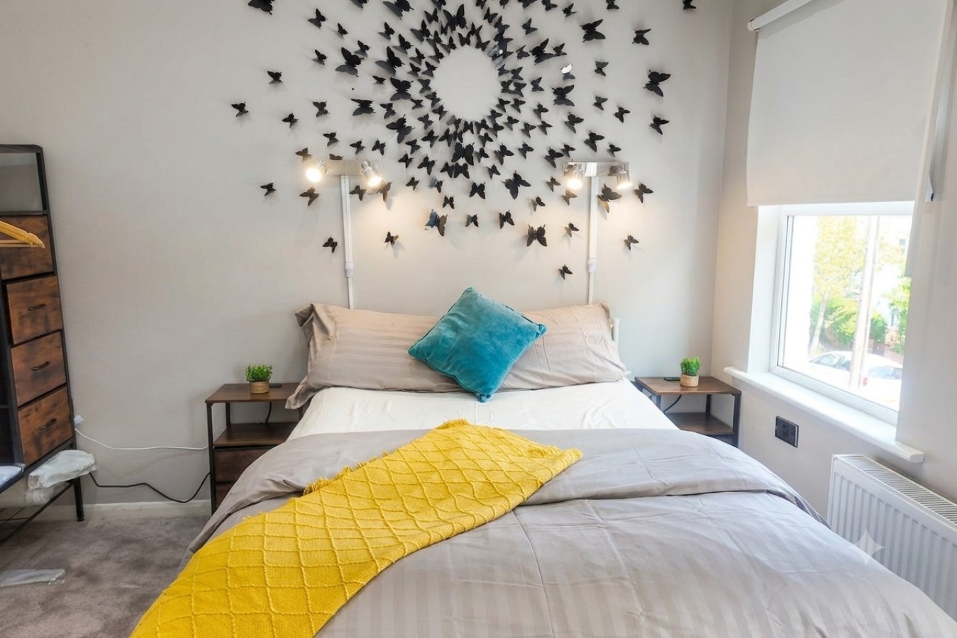 Stylish Private Room in Croydon with FREE Street Parking in 29 Apsley Road London SE25 4XT - Property image 11 - VivreStays