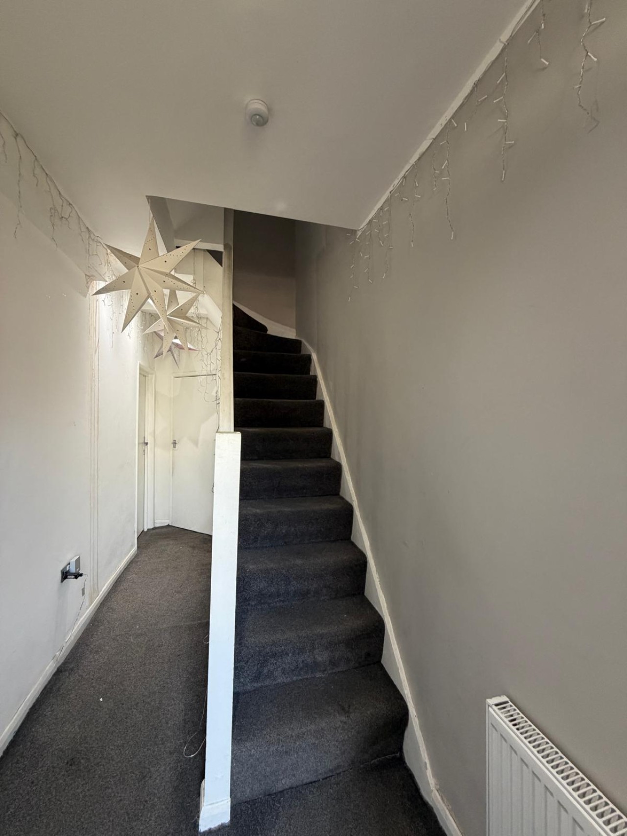 Bright Double Room in Croydon | Free Street Parking in 29 Apsley Road London SE25 4XT - Property image 12 - VivreStays