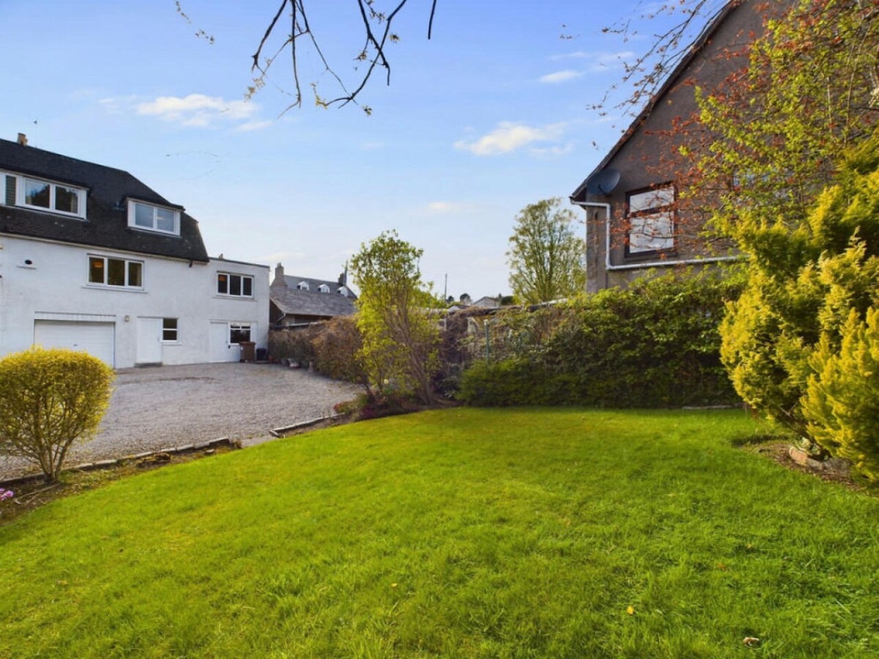 4-Bedroom House | Aberdeen, Cults | Kirk Brae House in Aberdeen - Property image 30 - VivreStays