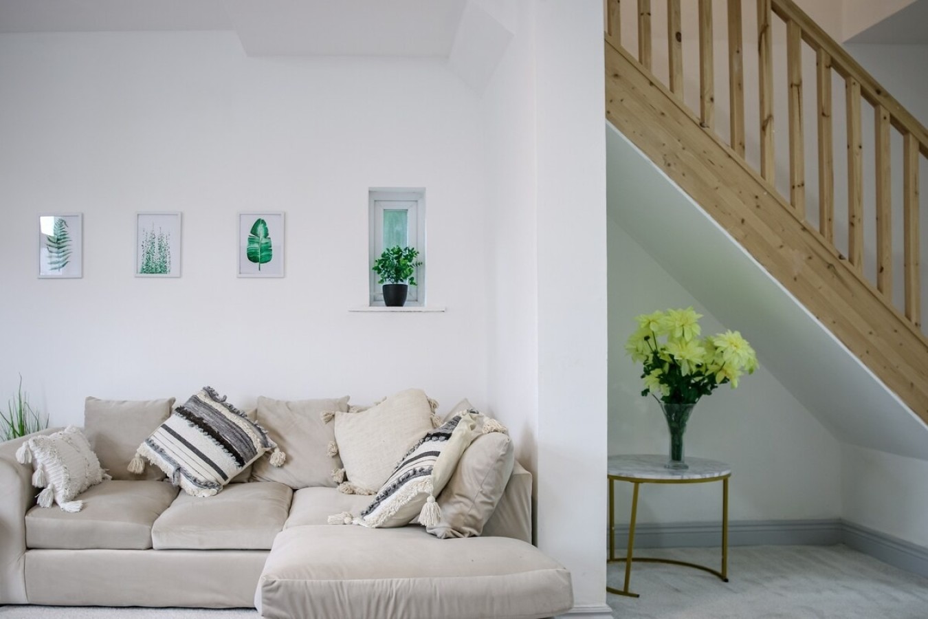 3-Bedroom House | Bolton Town Centre | Free Parking in Bolton - Property image 2 - VivreStays