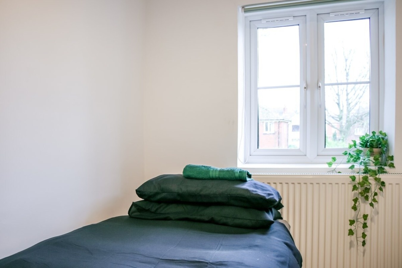 3-Bedroom House | Bolton Town Centre | Free Parking in Bolton - Property image 8 - VivreStays