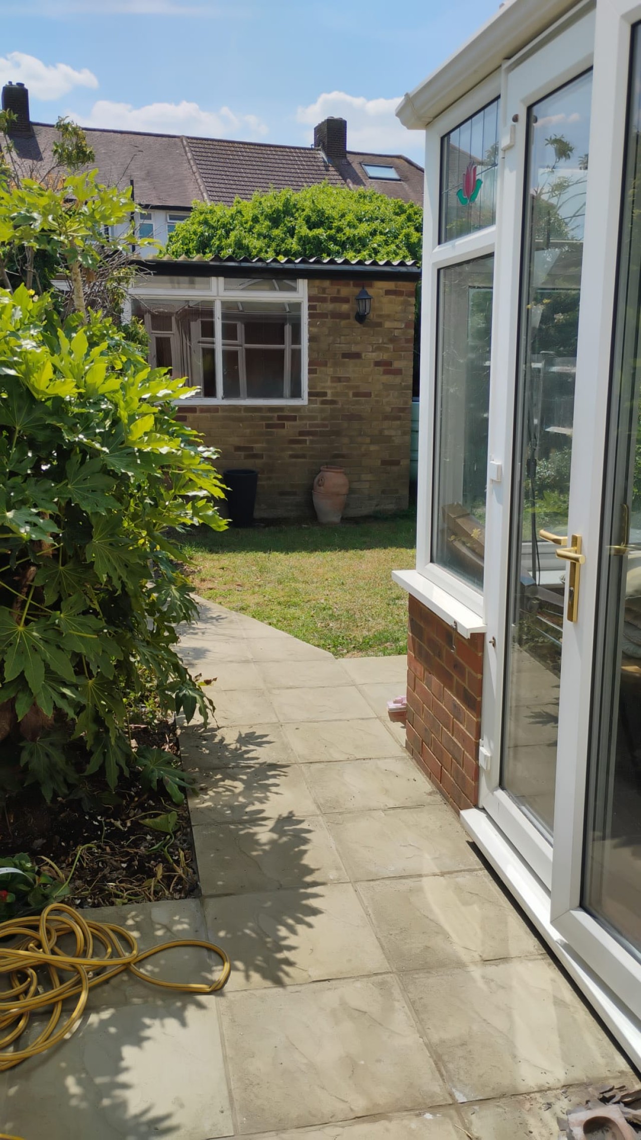 Spacious 4BR Stay in Morden Contractors and Group in 11Wentworth Close, England, United Kingdom, SM4 5QW - Property image 13 - VivreStays