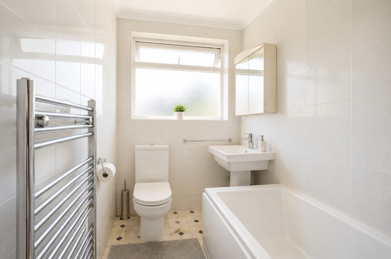Large 6BR Home Sleeps 11 with Garden and Free Parking in 31Hartland Way, England, United Kingdom, SM4 5QN - Property image 13 - VivreStays