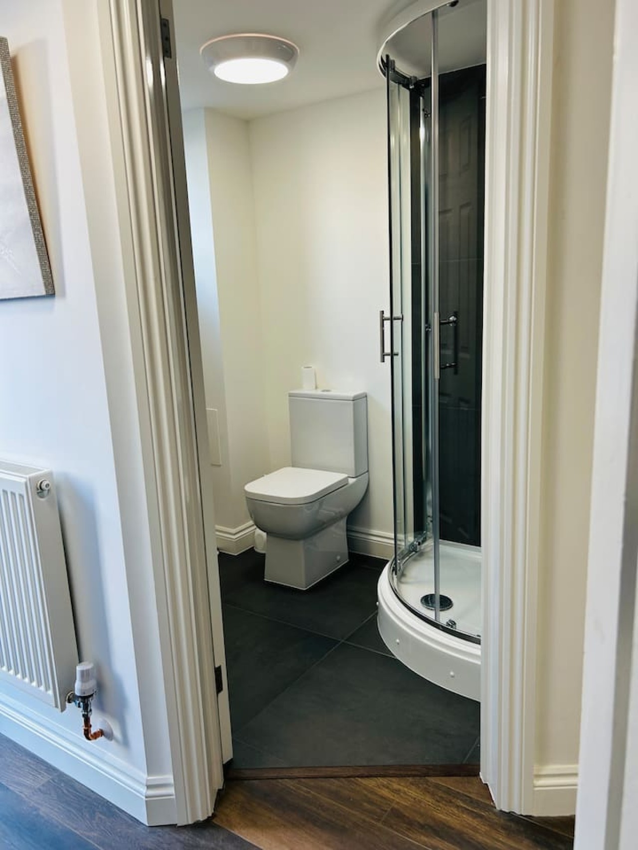 1 bed apt close to town centre & train station in Mare Fair Flat 1, No 35 - Property image 8 - VivreStays