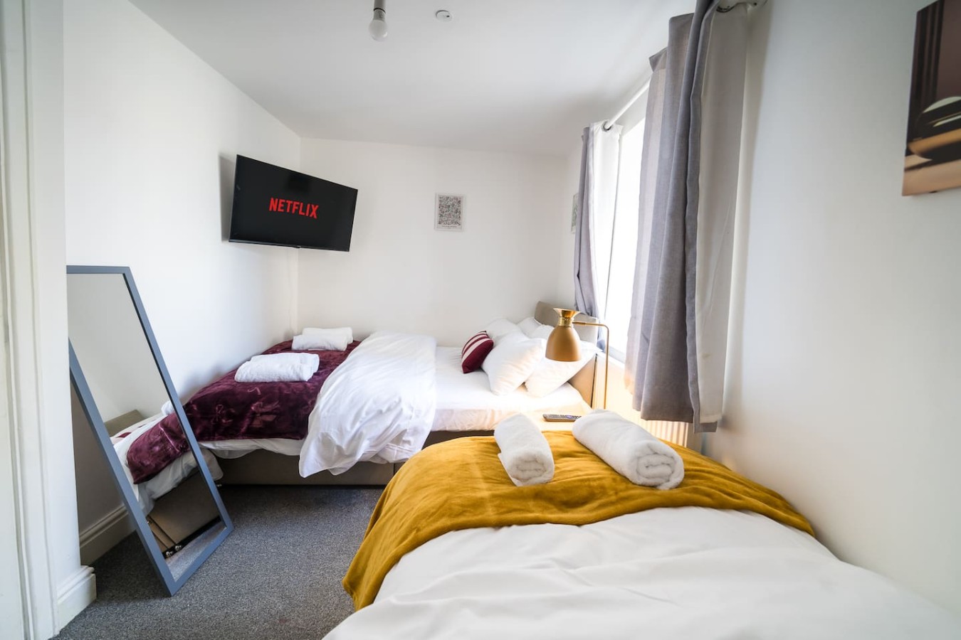 Premium 3 Bed Cardiff City Sleeps 9 with Free Parking in 11 Saint Peter's Street, Cardiff CF24 3BA - Property image 4 - VivreStays