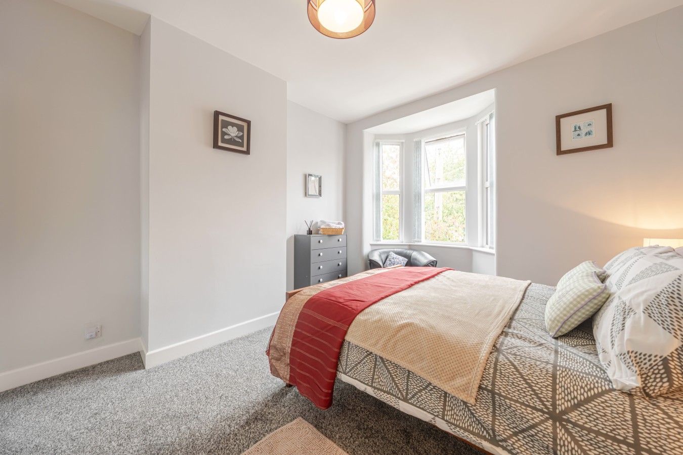 The Landmark Comfy 2BR 2BATH Home Sleeps 5 in Rugby in 53 Graham Road, Warwickshire, CV21 3LD - Property image 22 - VivreStays