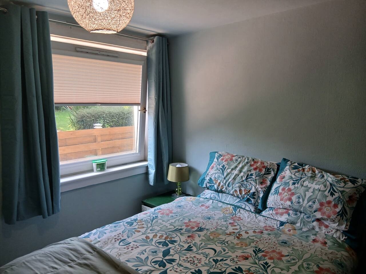 Dumfries 2BR Apartment | Free Parking | Near Robert Burns Centre in 4 Mill Road Dumfries and Galloway DG2 7BE - Property image 10 - VivreStays