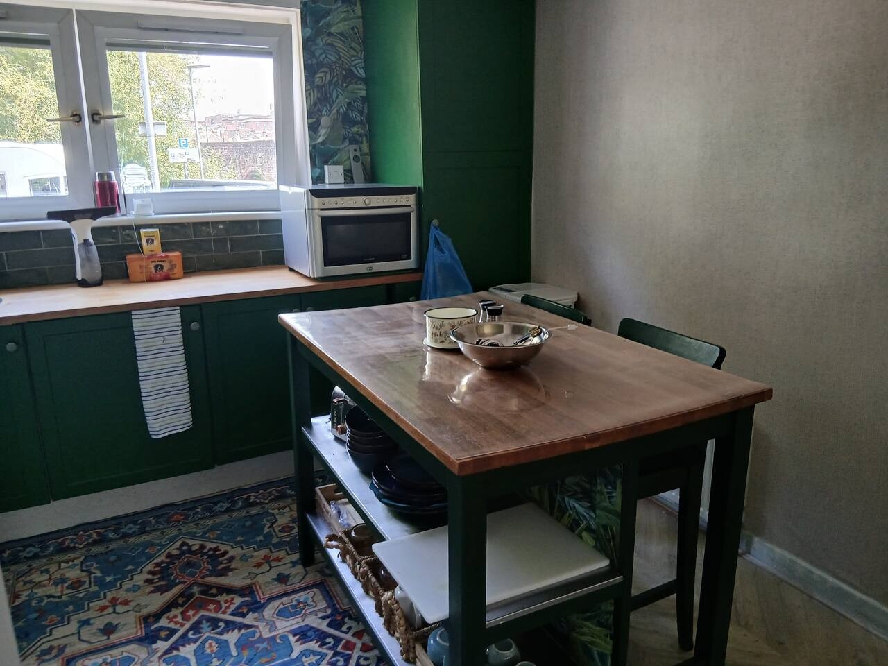 Dumfries 2BR Apartment | Free Parking | Near Robert Burns Centre in 4 Mill Road Dumfries and Galloway DG2 7BE - Property image 21 - VivreStays