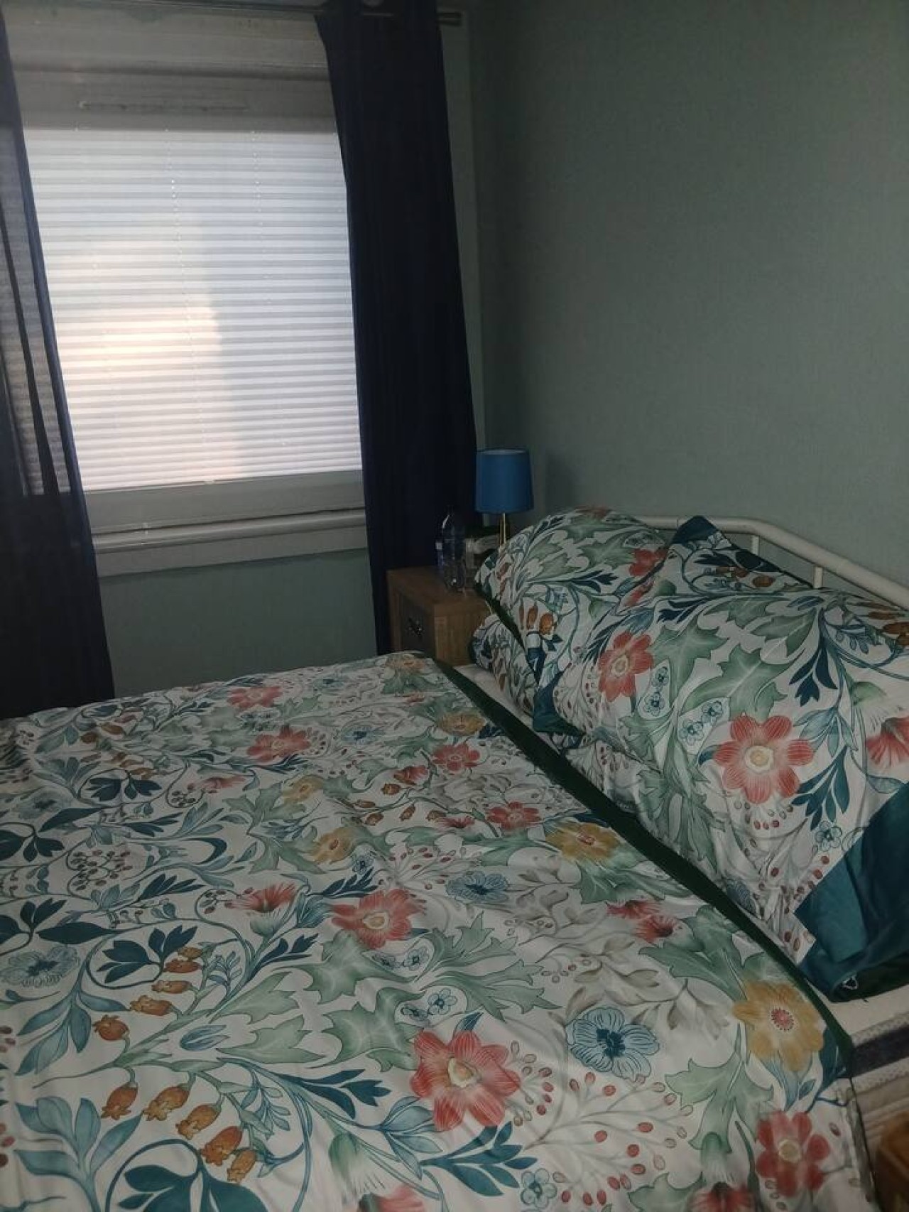 Dumfries 2BR Apartment | Free Parking | Near Robert Burns Centre in 4 Mill Road Dumfries and Galloway DG2 7BE - Property image 12 - VivreStays
