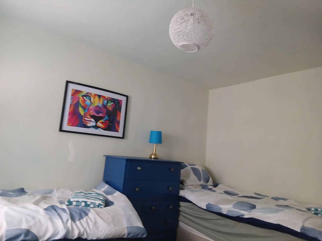 Dumfries 2BR Apartment | Free Parking | Near Robert Burns Centre in 4 Mill Road Dumfries and Galloway DG2 7BE - Property image 16 - VivreStays