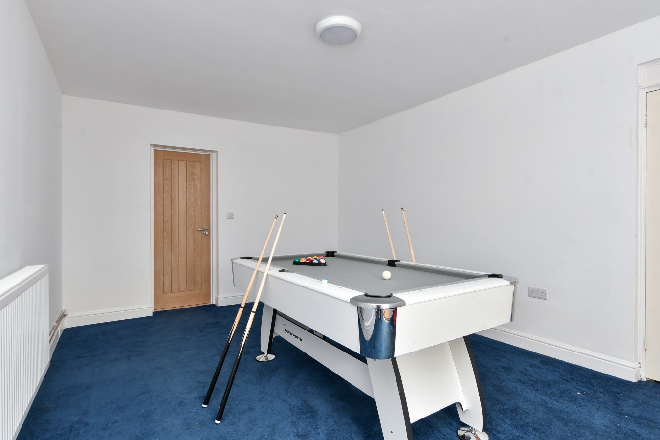 Contractor-Friendly 6BR 6 En-Suites | Free Parking in 241 Folkestone Road, Dover, Kent, CT17 9LL - Property image 13 - VivreStays